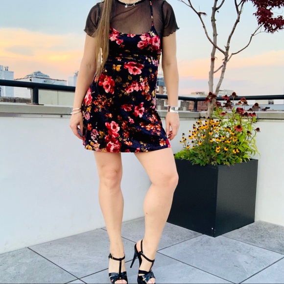 Brandy Melville Transparent Diamond Stars Top Tee - Picture 16 of 16